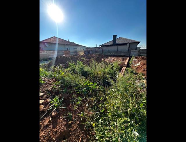 LAND FOR SALE IN GEDULD
